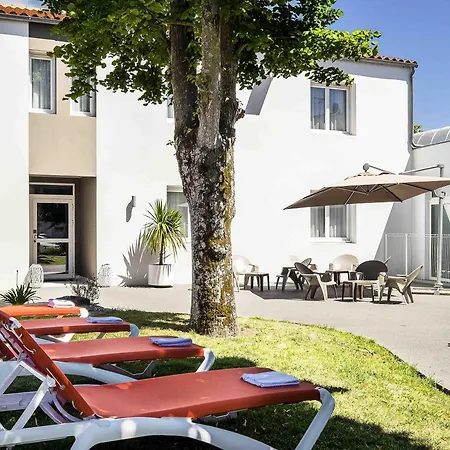 Hotel Ibis Styles St Gilles Croix De Vie Centre-ville 3*