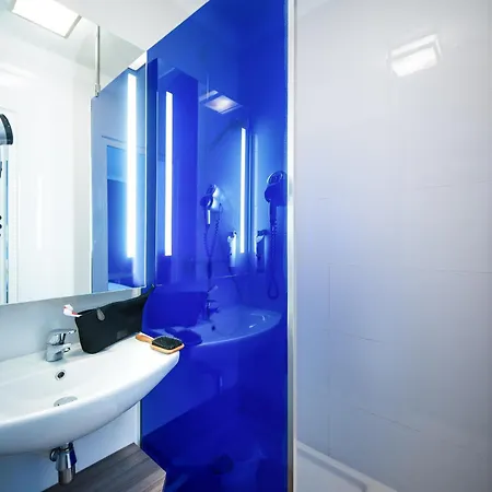 Hotel Ibis Styles St Gilles Croix De Vie Centre-ville 3*
