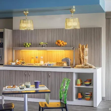 Ibis Styles St Gilles Croix De Vie Centre-ville מלון 3*