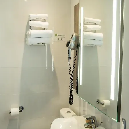 Ibis Styles St Gilles Croix De Vie Centre-ville Saint Gilles Croix de vie