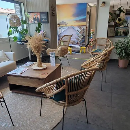 Ibis Styles St Gilles Croix De Vie Centre-ville 3* 생 질 크루아 드 비