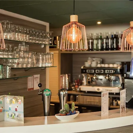 Ibis Styles St Gilles Croix De Vie Centre-ville 3* سانت جيل كروا دي فيي