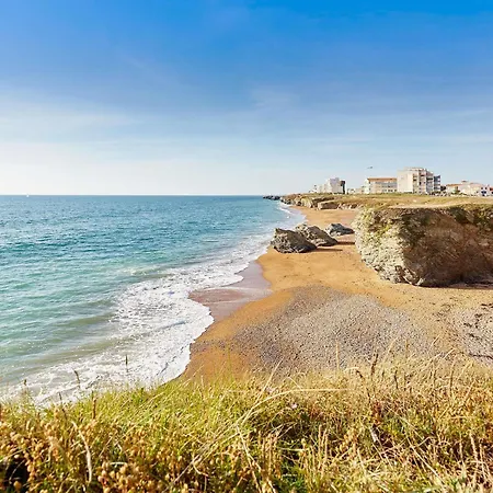 Ibis Styles St Gilles Croix De Vie Centre-ville Отель 3*