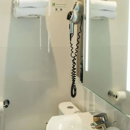 Ibis Styles St Gilles Croix De Vie Centre-ville מלון סן-ז'יל-קרואה-דה-וי