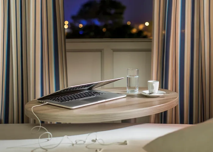 Отель Ibis Styles St Gilles Croix De Vie Centre-ville