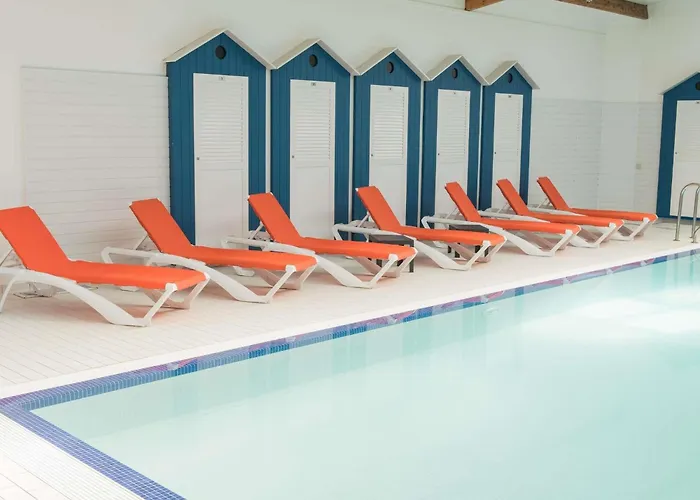 Отель Ibis Styles St Gilles Croix De Vie Centre-ville Сен-Жиль-Круа-де-Ви