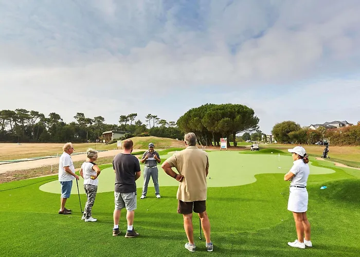 Ibis Styles St Gilles Croix De Vie Centre-ville Отель 3*