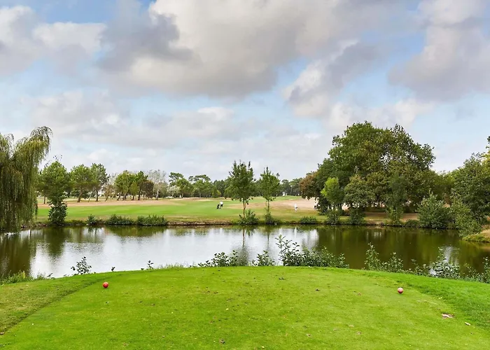 Отель Ibis Styles St Gilles Croix De Vie Centre-ville 3*