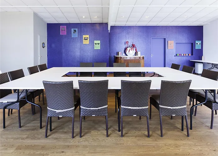 Отель Ibis Styles St Gilles Croix De Vie Centre-ville Сен-Жиль-Круа-де-Ви